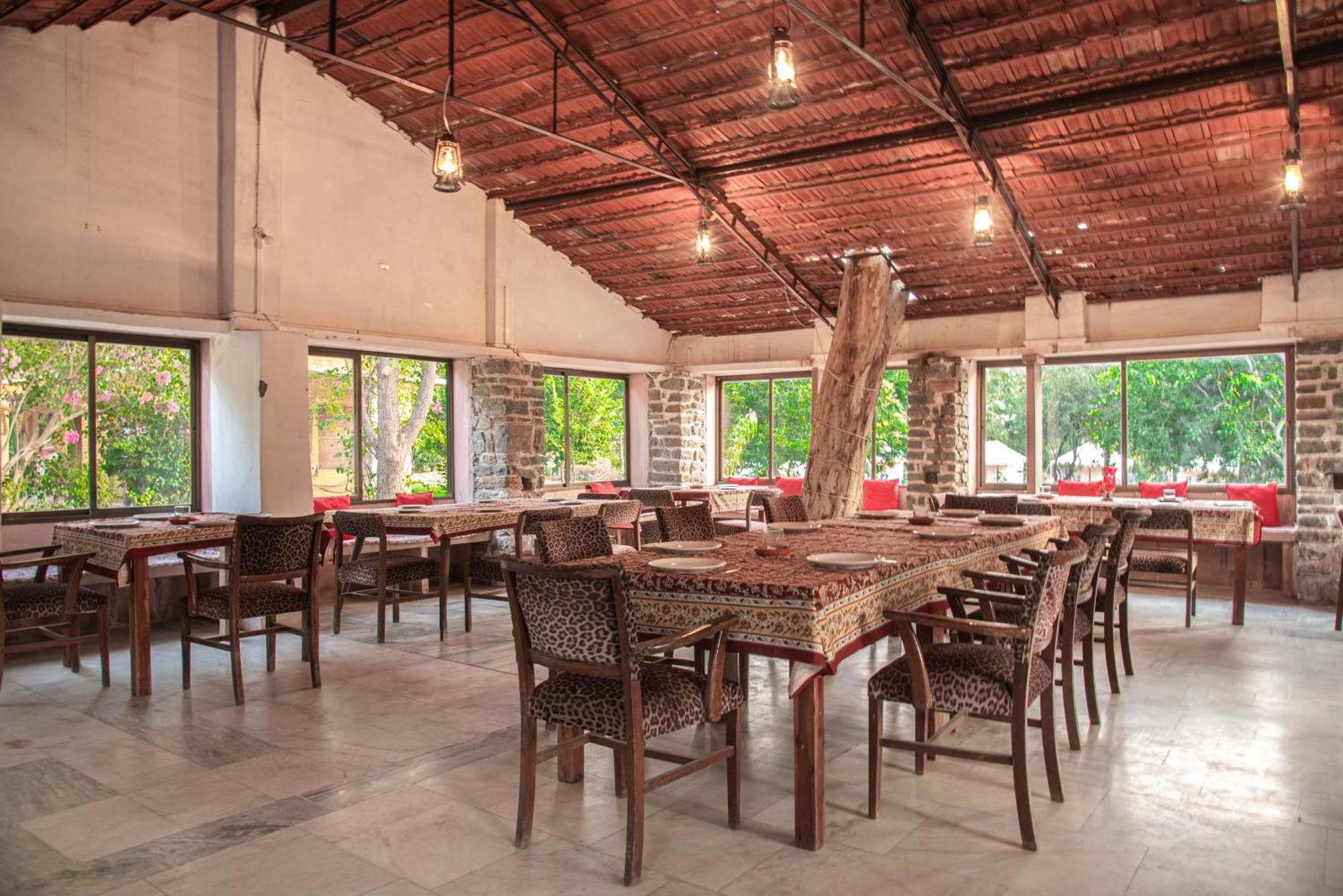 Shivika Lake Hotel Ranakpur Sādri Zewnętrze zdjęcie