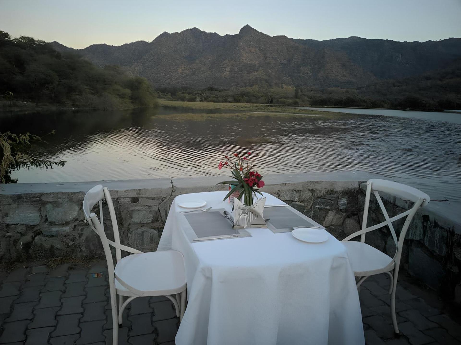 Shivika Lake Hotel Ranakpur Sādri Zewnętrze zdjęcie